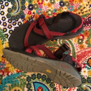 Chacos Z1 red